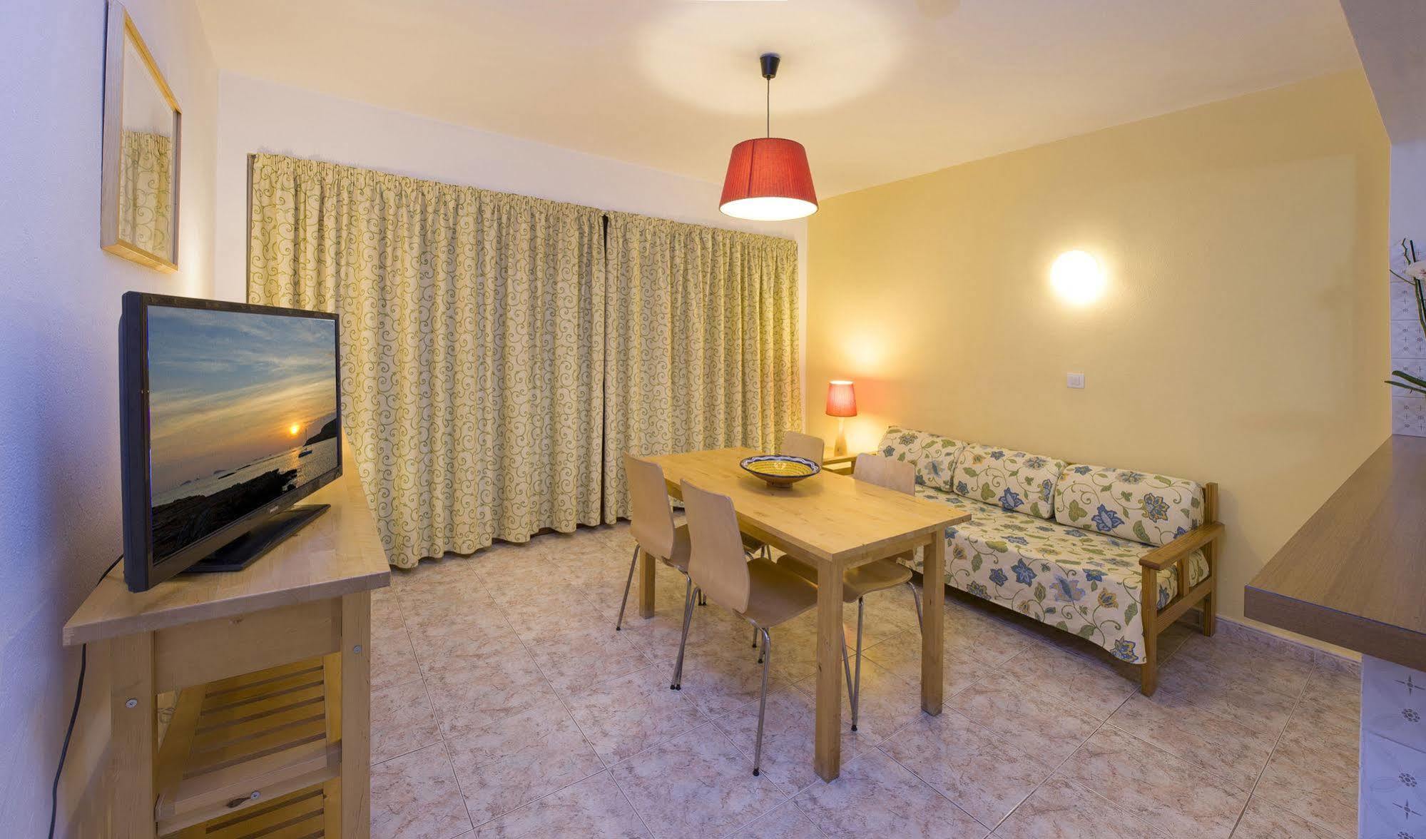 Cana Rita Apartamentos San Antonio  Kültér fotó